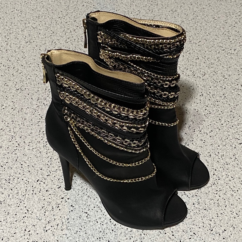 bebe | Black Alyssa Chain Open Toe Boots/Booties